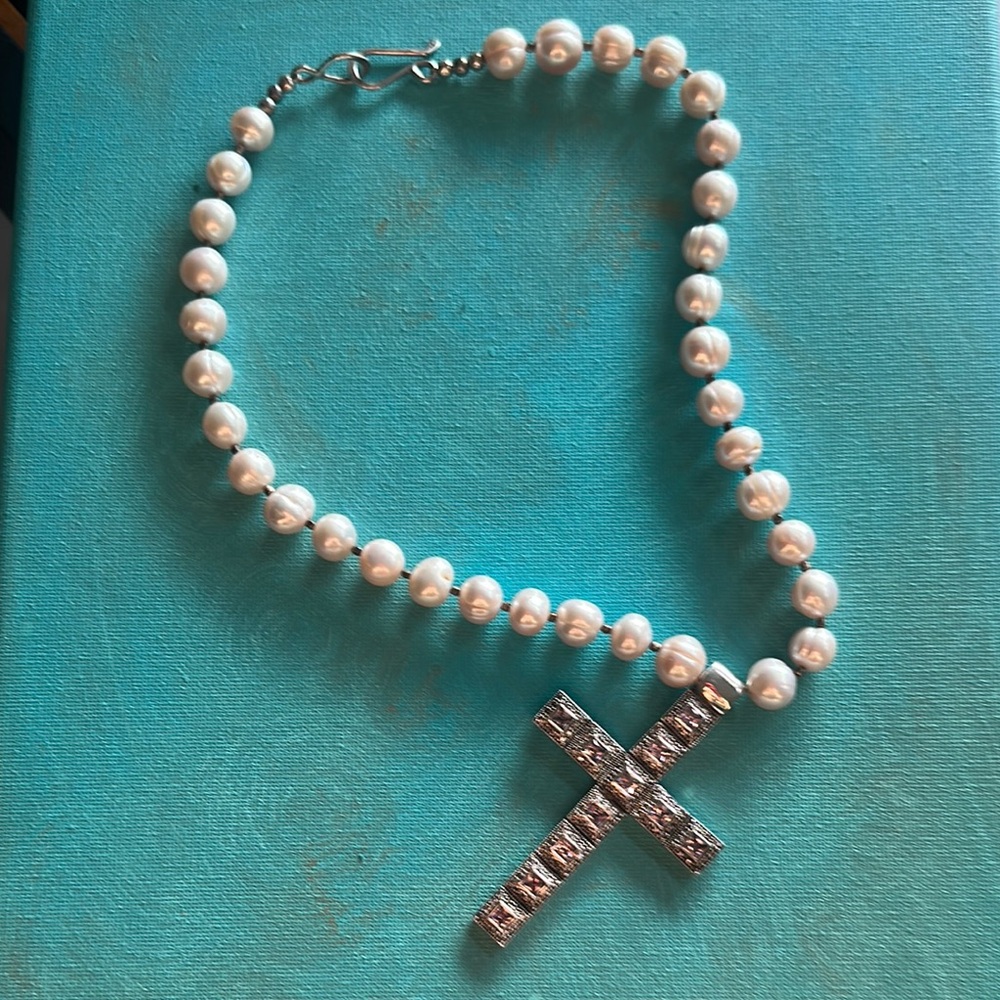 Sterling silver   and White real fresh water Pearl Necklace with Cross Pendant